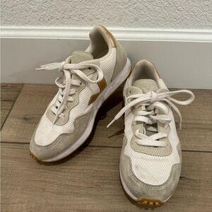 Veja Tan & Gold SDU Sneakers size 6